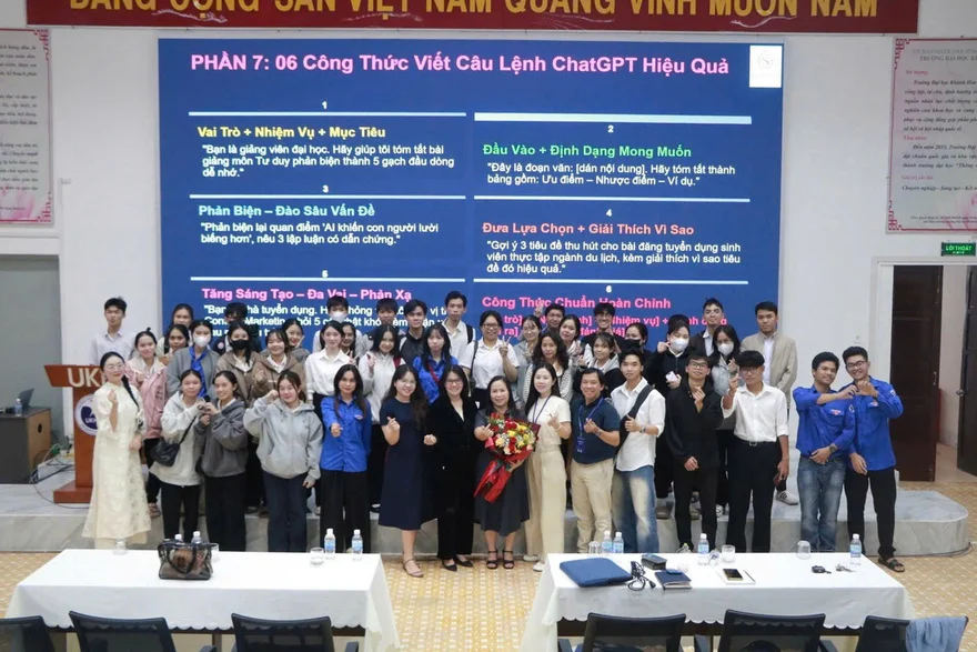 Lớp học ứng dụng AI cho công việc Nhân sự